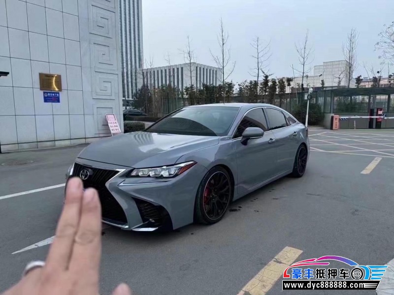 20年丰田亚洲龙轿车抵押车出售