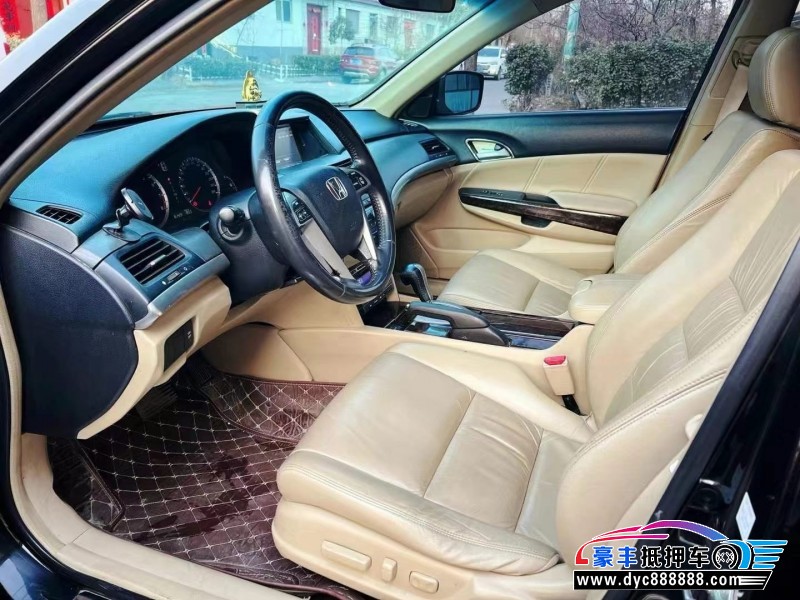 10年本田雅阁轿车抵押车出售