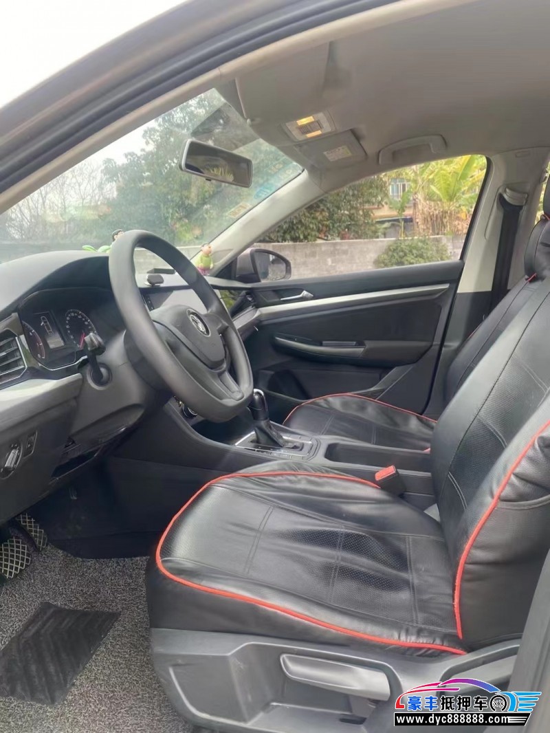 19年大众宝来轿车抵押车出售