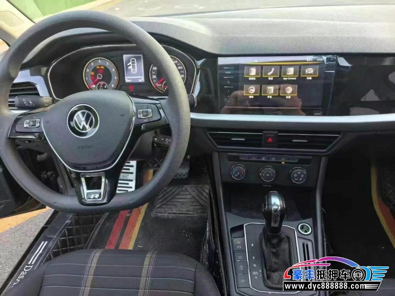 20年大众朗逸轿车抵押车出售