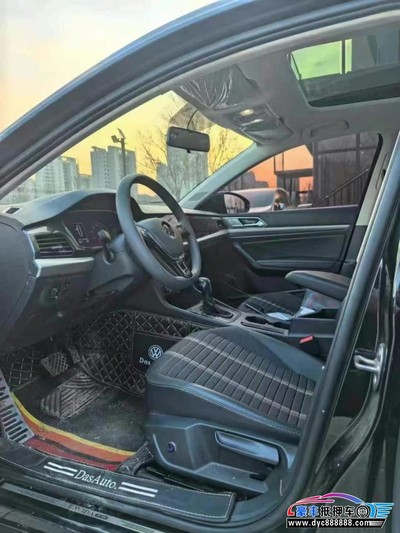 20年大众朗逸轿车抵押车出售