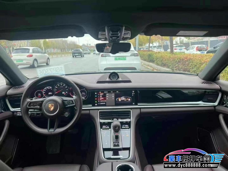 22年保时捷帕纳梅拉轿车抵押车出售