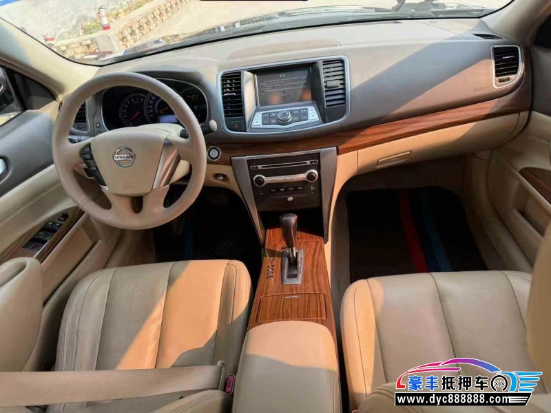 12年日产天籁轿车抵押车出售