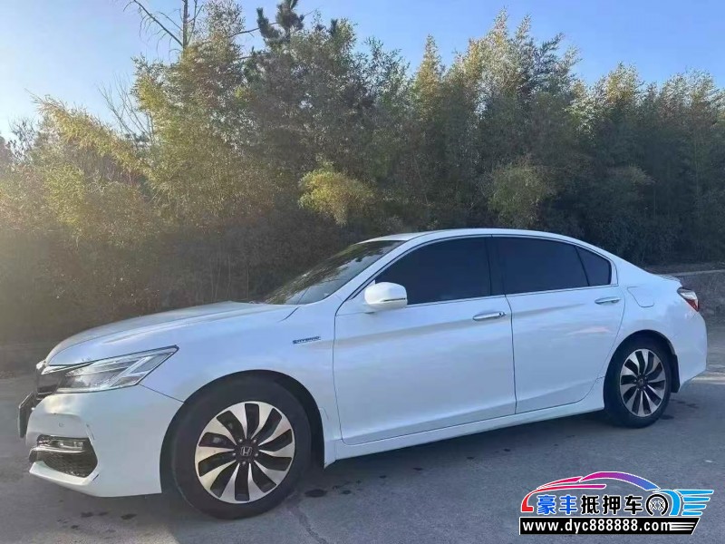 18年本田雅阁轿车抵押车出售