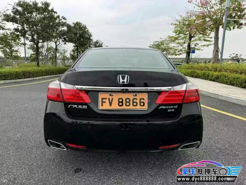 16年本田雅阁轿车抵押车出售