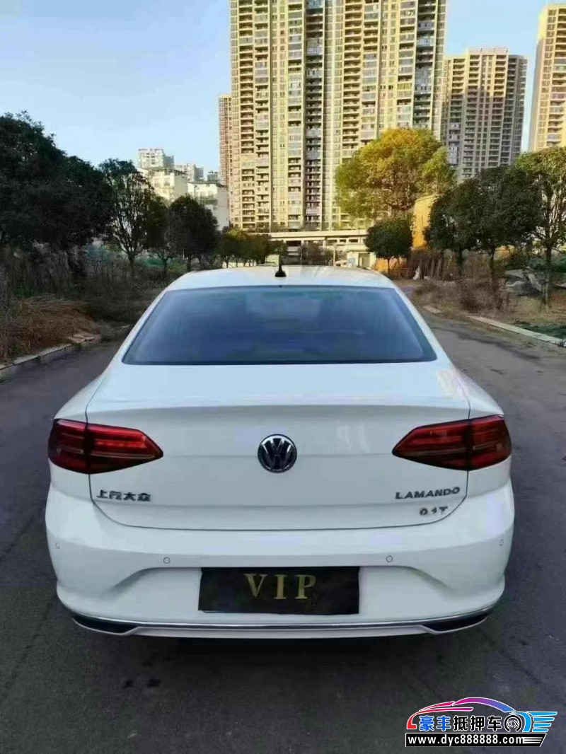 21年大众凌渡轿车抵押车出售