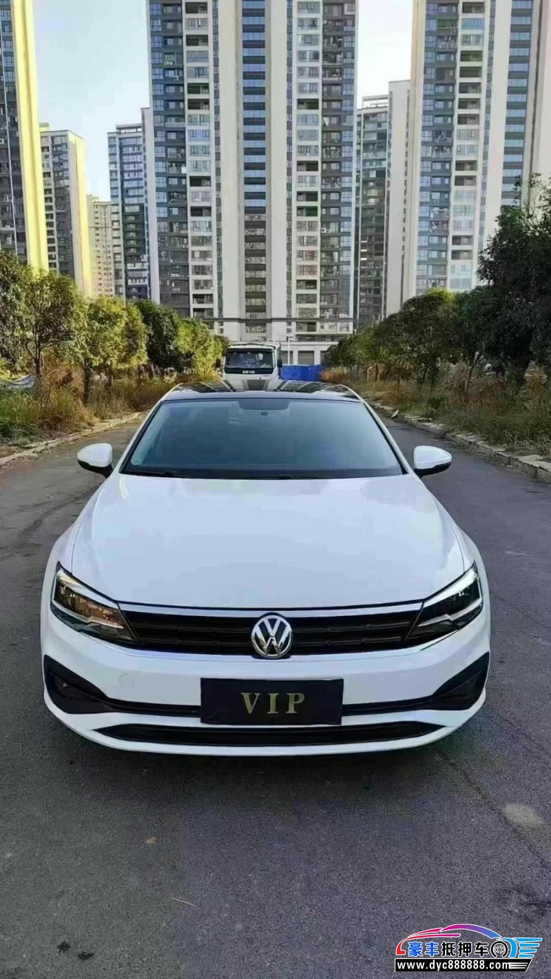 21年大众凌渡轿车抵押车出售