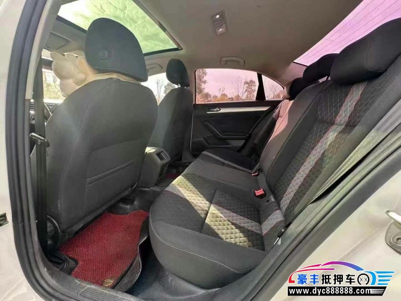 20年大众凌渡轿车抵押车出售