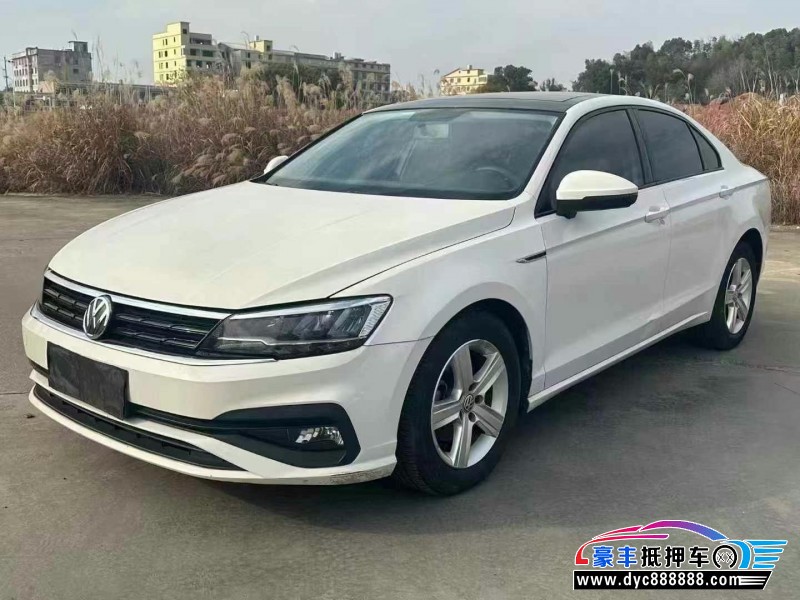 20年大众凌渡轿车抵押车出售