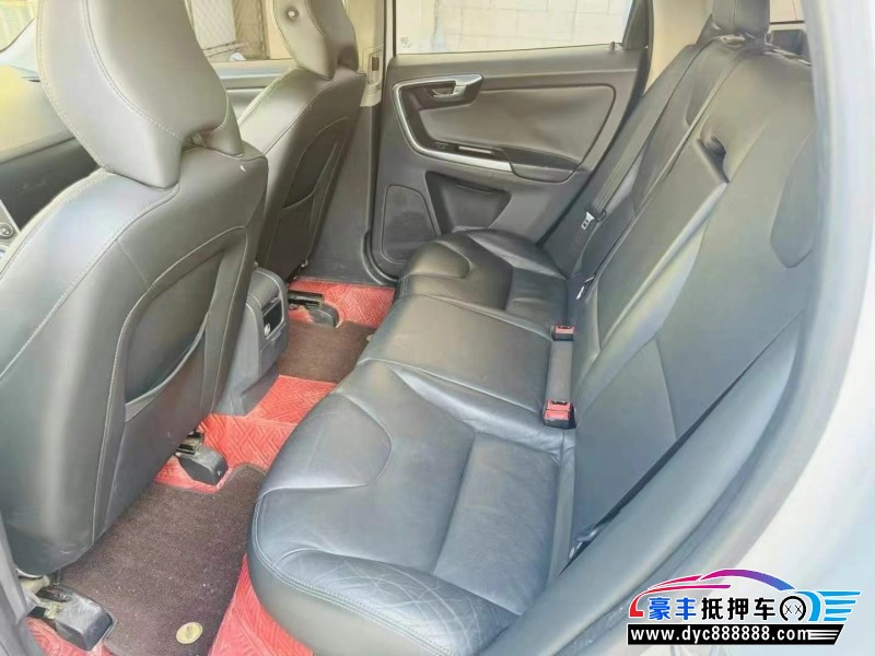 14年沃尔沃XC60轿车抵押车出售
