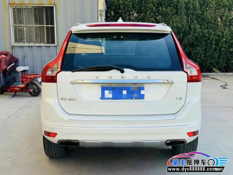 14年沃尔沃XC60轿车抵押车出售