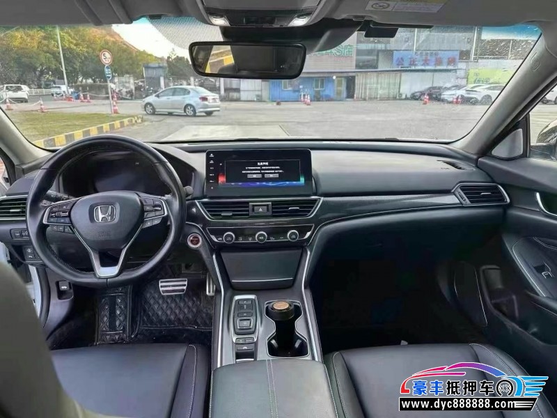 22年本田雅阁轿车抵押车出售