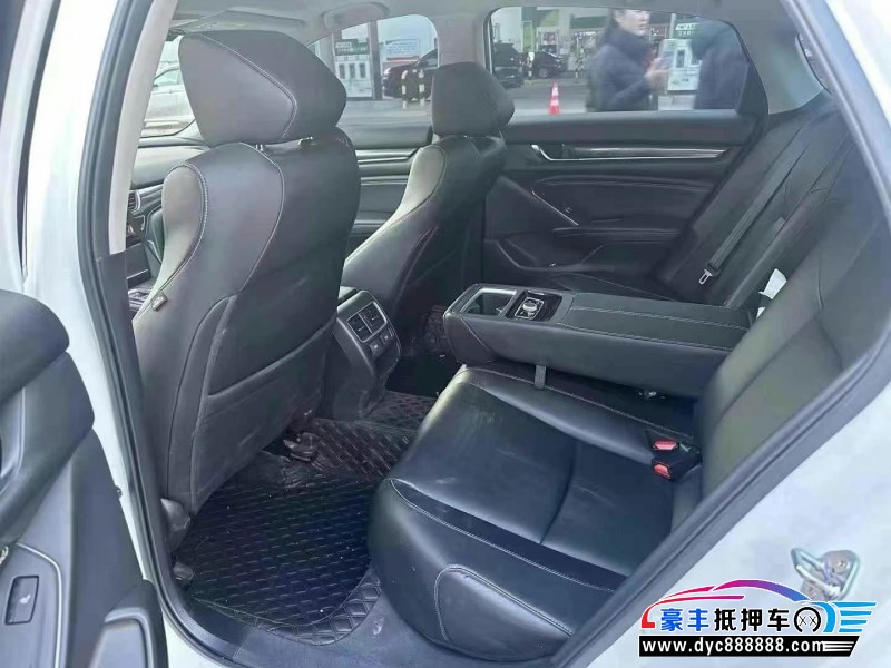 22年本田雅阁轿车抵押车出售