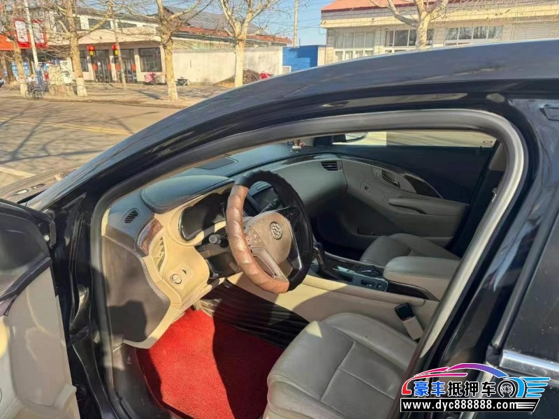 14年别克君越轿车抵押车出售