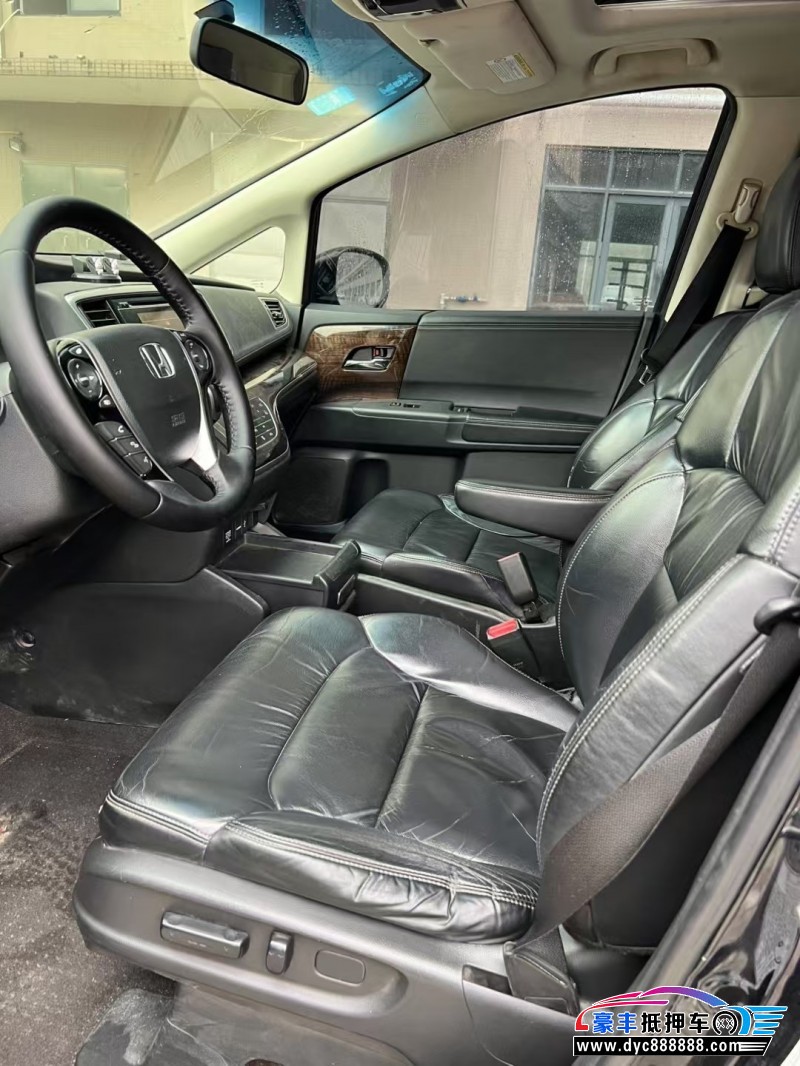 15年本田奥德赛轿车抵押车出售