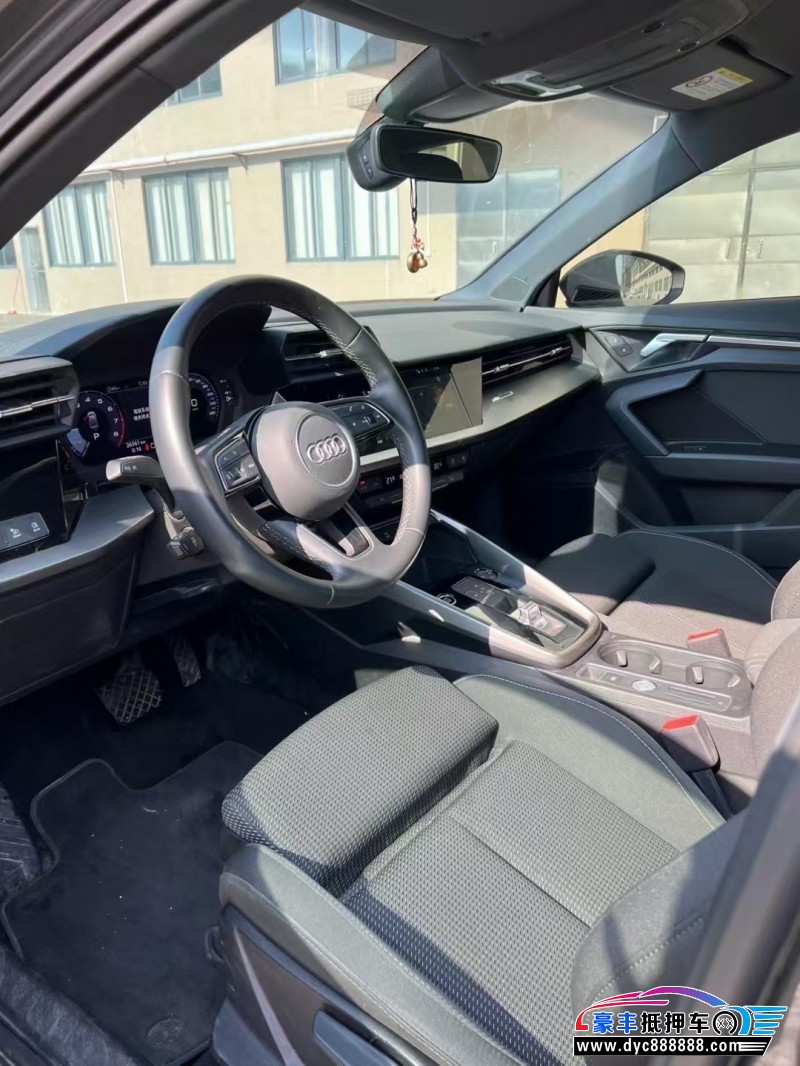 23年奥迪A3轿车抵押车出售