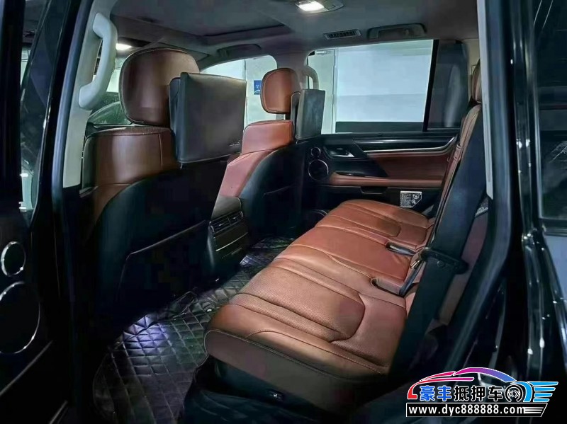 18年雷克萨斯LX轿车抵押车出售