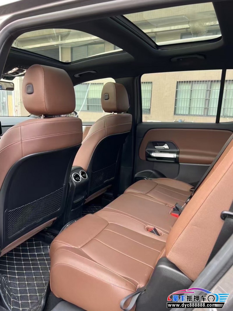 21年奔驰GLB轿车抵押车出售