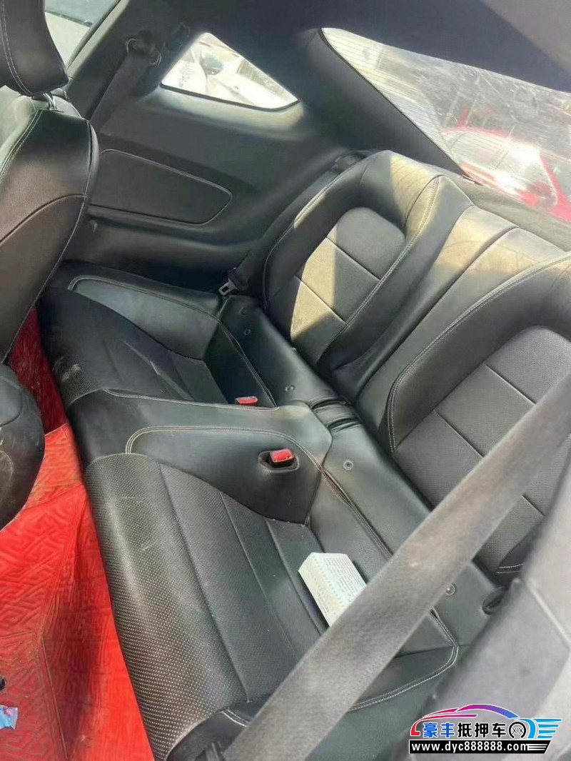 17年福特野马轿车抵押车出售