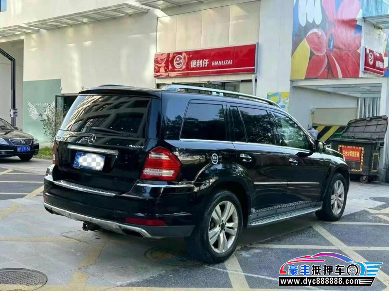 12年奔驰GL轿车抵押车出售