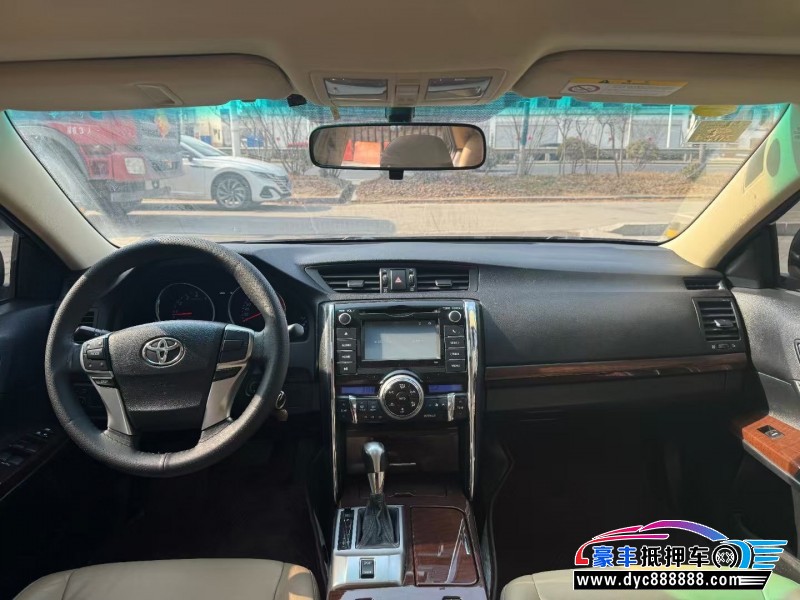 14年丰田锐志轿车抵押车出售