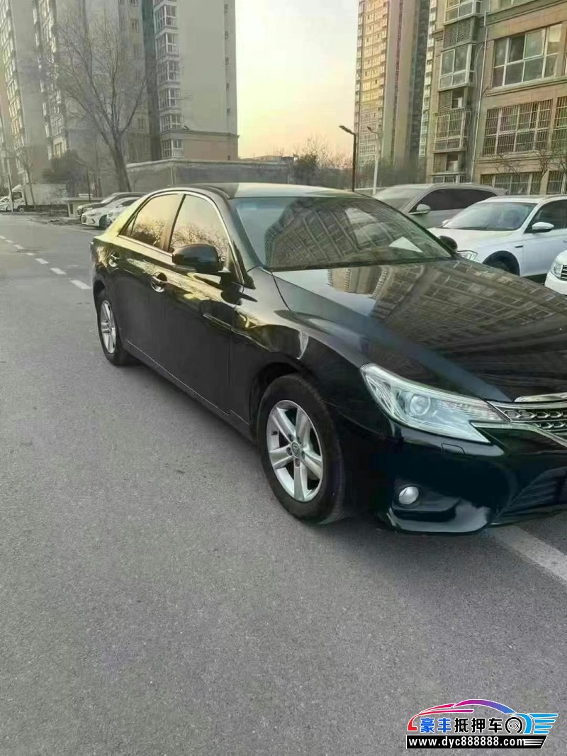 15年丰田锐志轿车抵押车出售