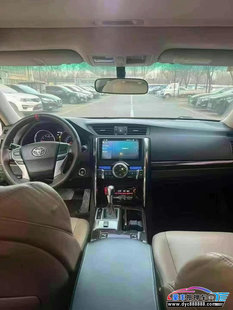 15年丰田锐志轿车抵押车出售