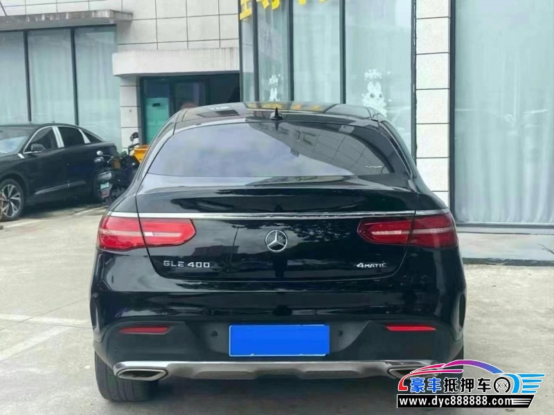 17年奔驰GLE轿车抵押车出售