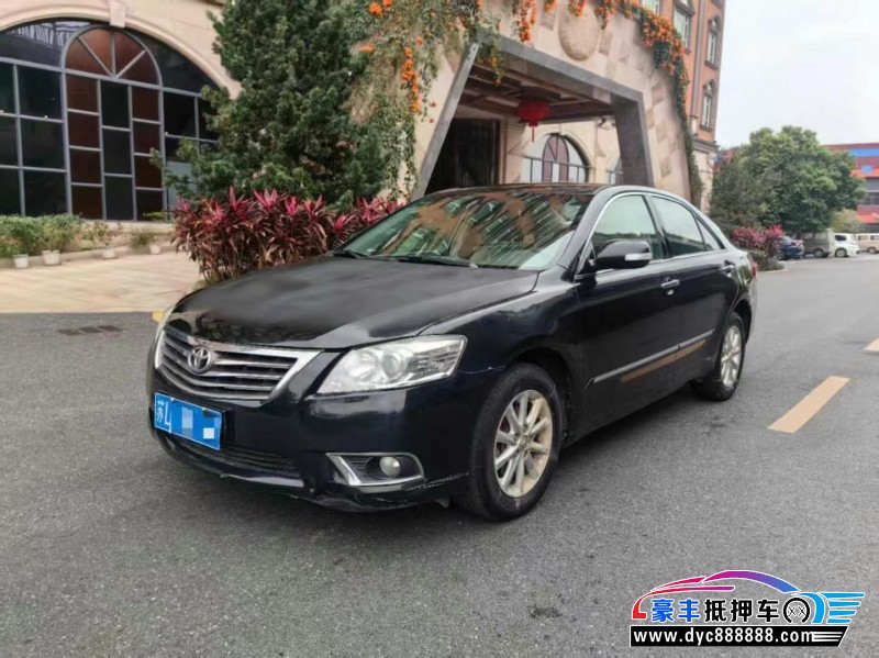 13年丰田凯美瑞轿车抵押车出售