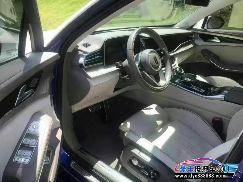 21年红旗H9轿车抵押车出售