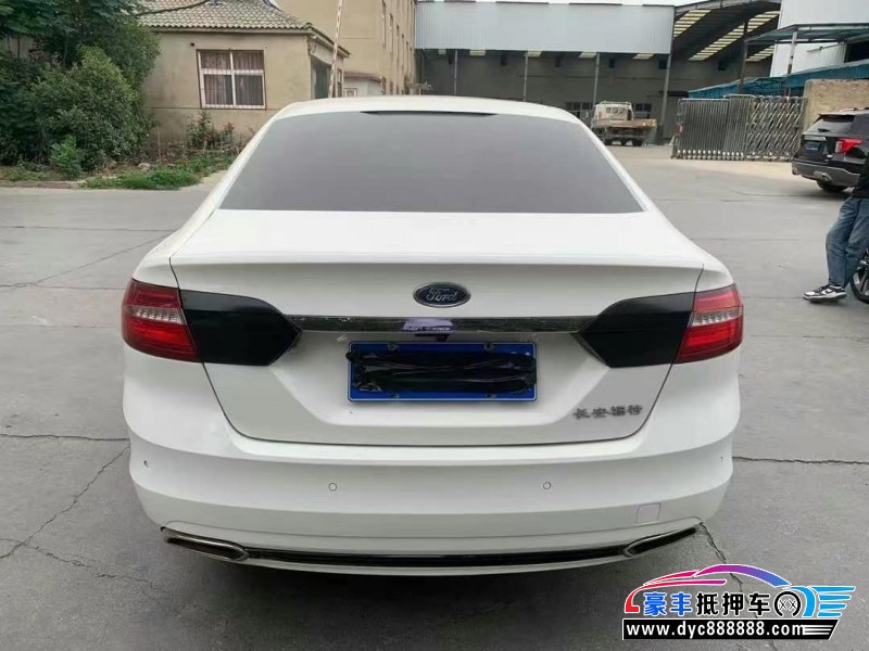 16年福特金牛座轿车抵押车出售
