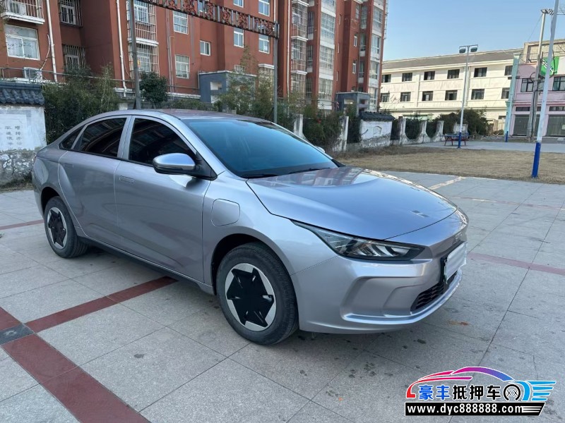 24年吉利几何轿车抵押车出售