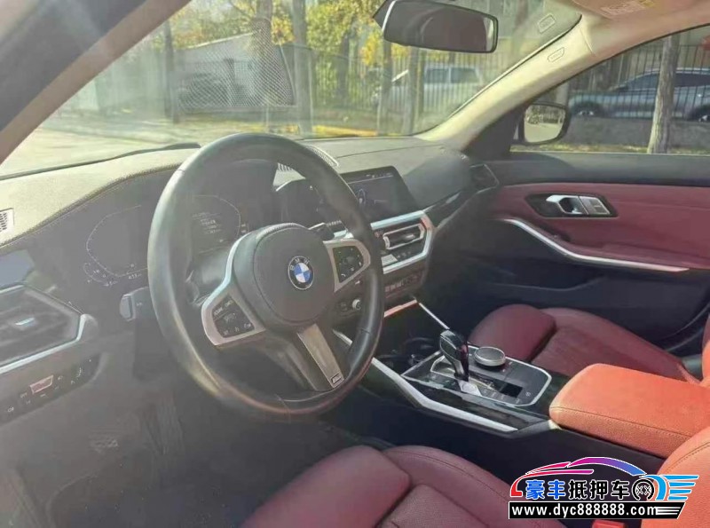 21年宝马3系轿车抵押车出售