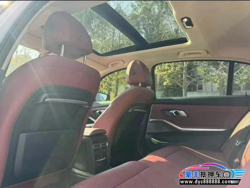 21年宝马3系轿车抵押车出售