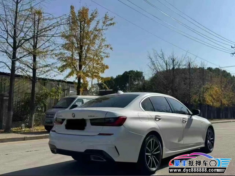 21年宝马3系轿车抵押车出售