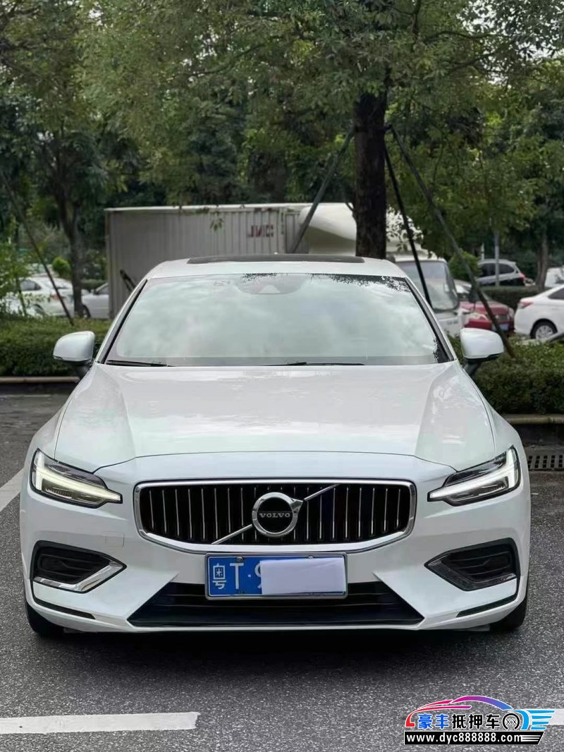 22年沃尔沃S60轿车抵押车出售