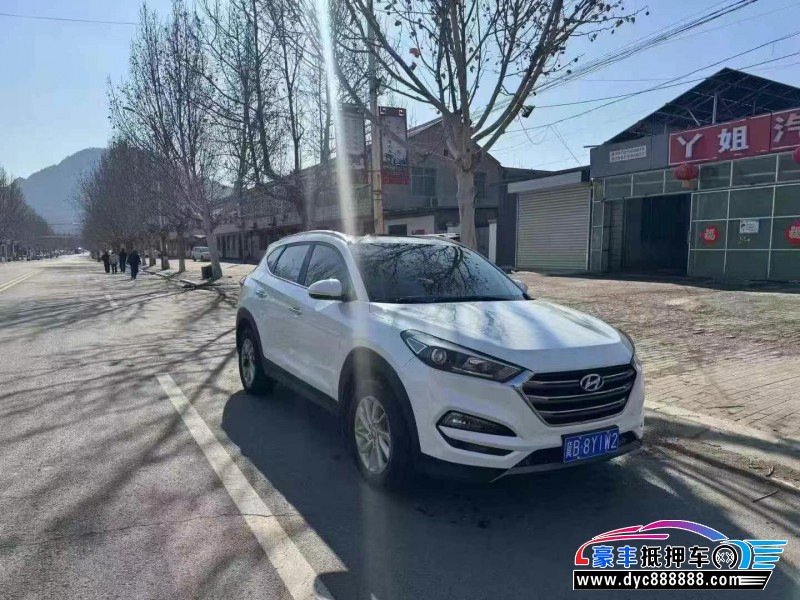 16年现代途胜轿车抵押车出售