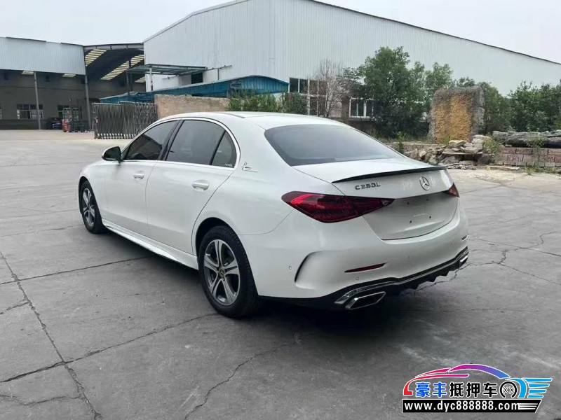 22年奔驰C轿车抵押车出售