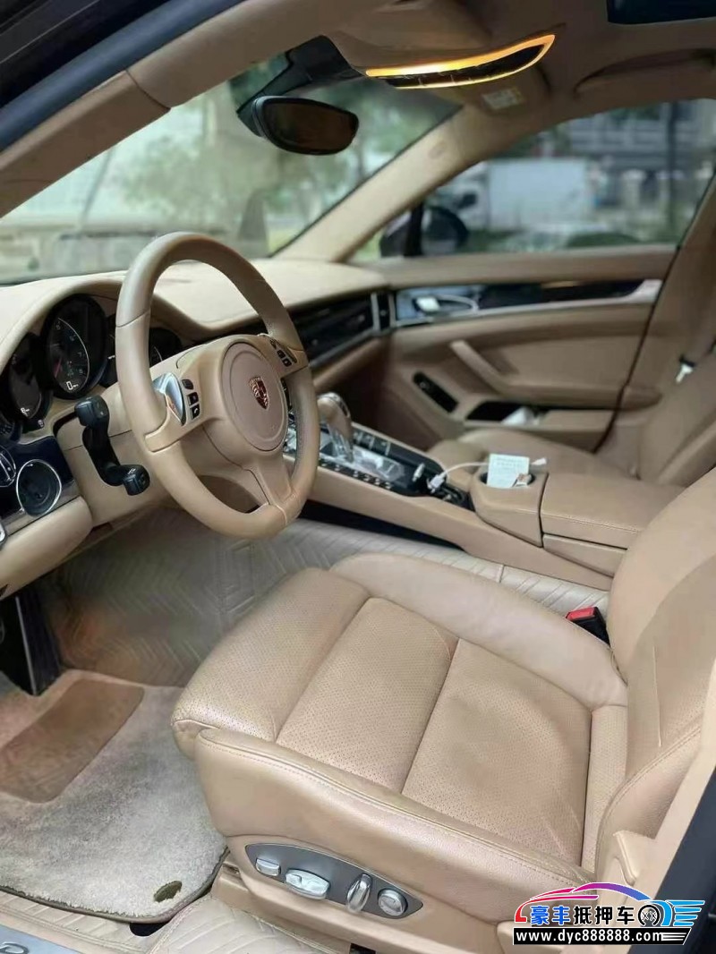 15年保时捷帕纳梅拉轿车抵押车出售