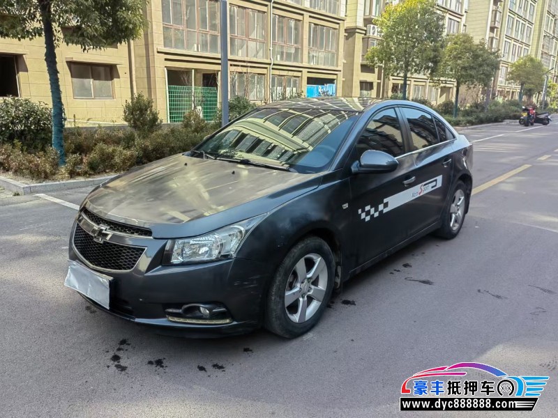 13年雪佛兰科鲁兹轿车抵押车出售