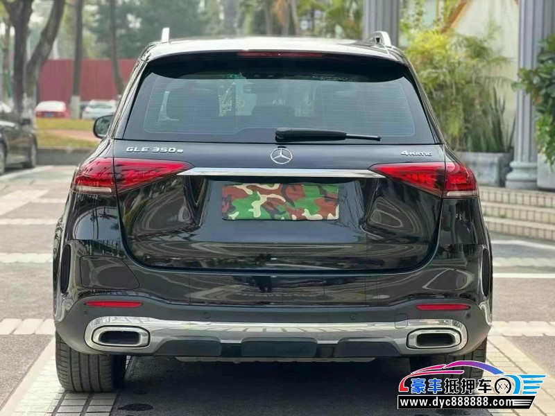 22年奔驰GL轿车抵押车出售