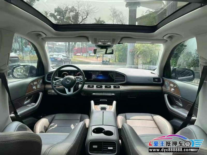 22年奔驰GL轿车抵押车出售