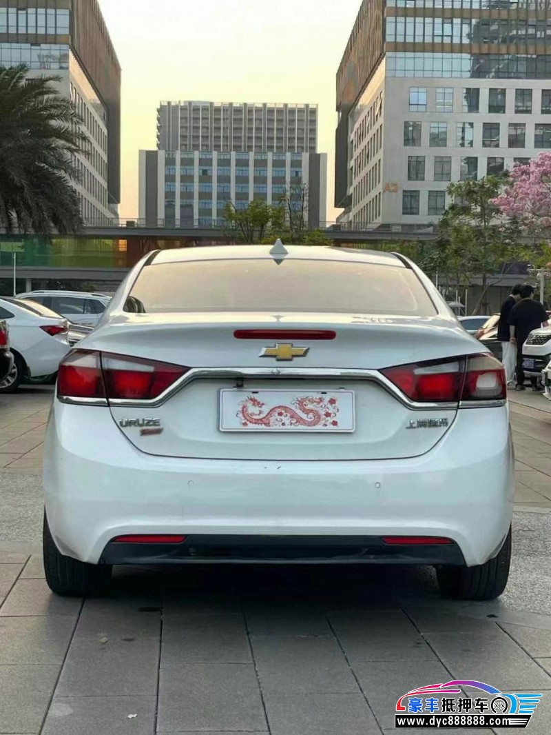 15年雪佛兰科鲁兹轿车抵押车出售