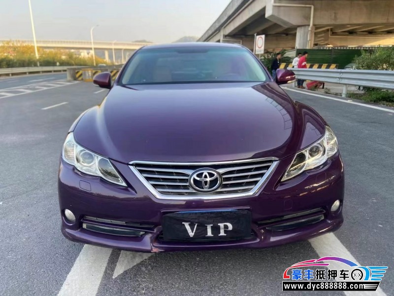 12年丰田锐志轿车抵押车出售