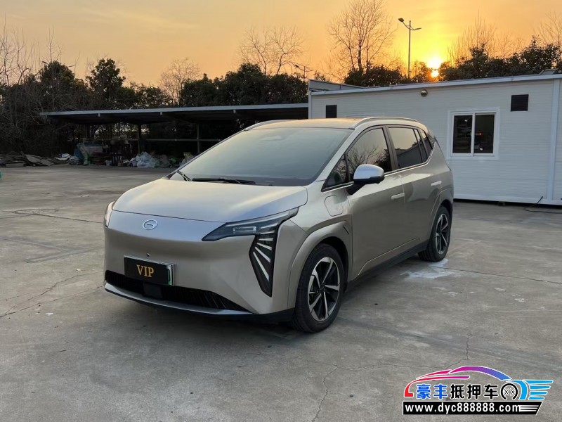 23年埃安Y70轿车抵押车出售