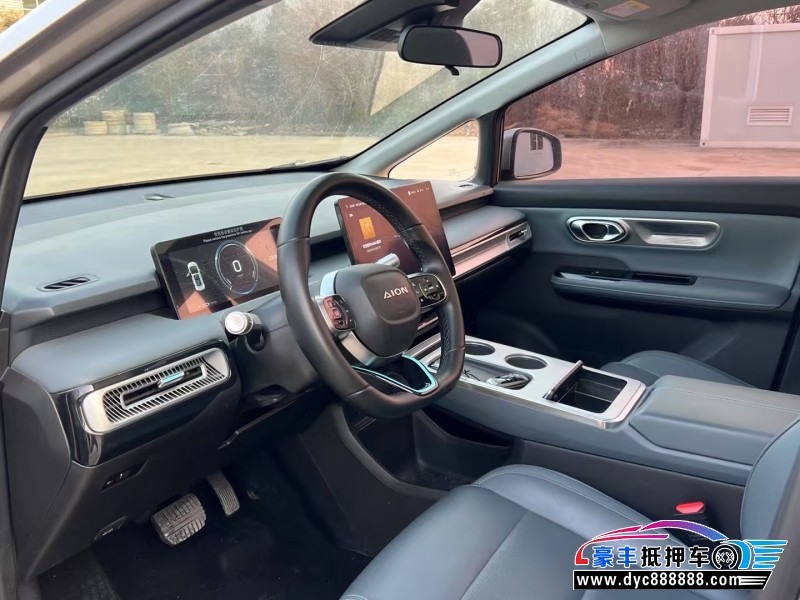 23年埃安Y70轿车抵押车出售