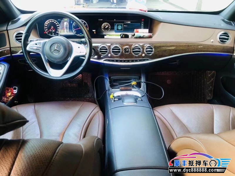 19年奔驰S轿车抵押车出售