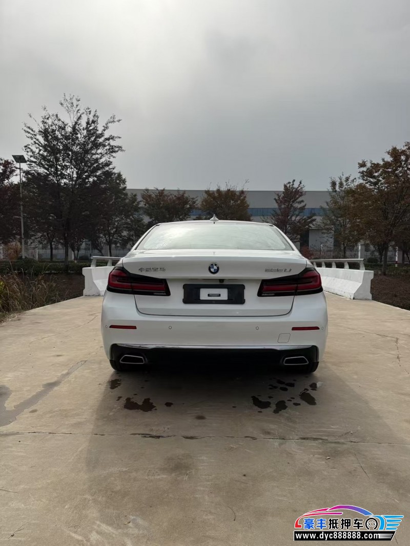 21年宝马5系轿车抵押车出售