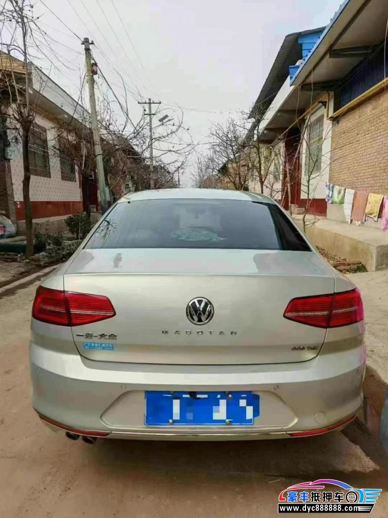 17年大众迈腾轿车抵押车出售