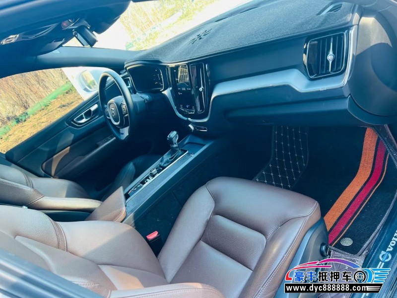 21年沃尔沃XC60轿车抵押车出售